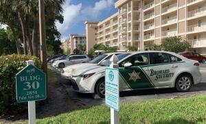 2851 S Palm Aire Dr in Pompano Beach, FL - Building Photo - Building Photo