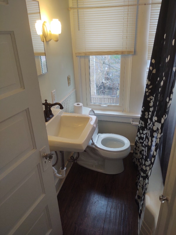 property at 544 E Pearl St