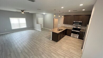 2122 Sans Souci Ave SE in Palm Bay, FL - Building Photo - Building Photo