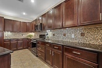 1114 Ruea St in Grand Prairie, TX - Building Photo - Building Photo