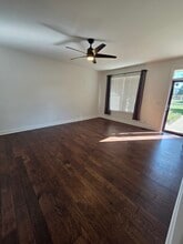 4266 Savoy Ln in McHenry, IL - Building Photo - Building Photo
