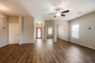 20315 Shire Ridge Ln in Humble, TX - Foto de edificio - Building Photo