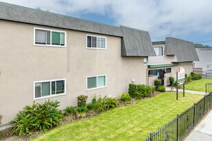 12417 Benedict Ave. in Downey, CA - Building Photo