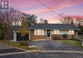 7 Isherwood Ct in Mississauga, ON - Building Photo