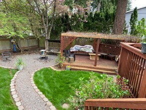 9602 NE 11th St in Vancouver, WA - Foto de edificio - Building Photo