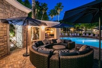 Versante Apartment Homes in Avondale, AZ - Building Photo - Building Photo