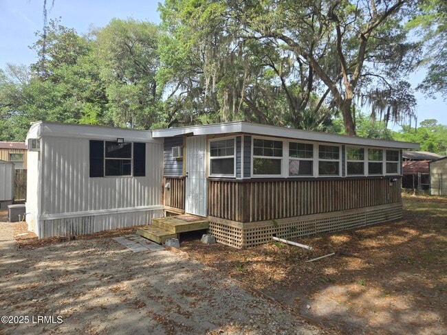 property at 28 Mixon Rd