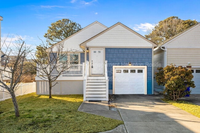 property at 9515 15th Bay St