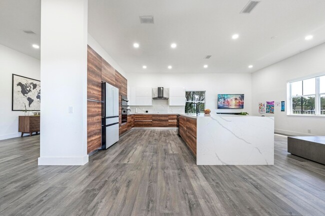 1250 Placid Ct in Weston, FL - Building Photo - Building Photo