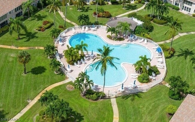 190 Palm Dr in Naples, FL - Building Photo - Building Photo