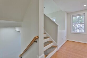 92 Barrington Ave in Nashua, NH - Building Photo - Building Photo