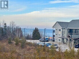 6 Anchorage Cres in Collingwood, ON - Building Photo