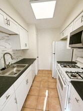 111 Meteor Dr, Unit A in Austin, TX - Building Photo - Building Photo