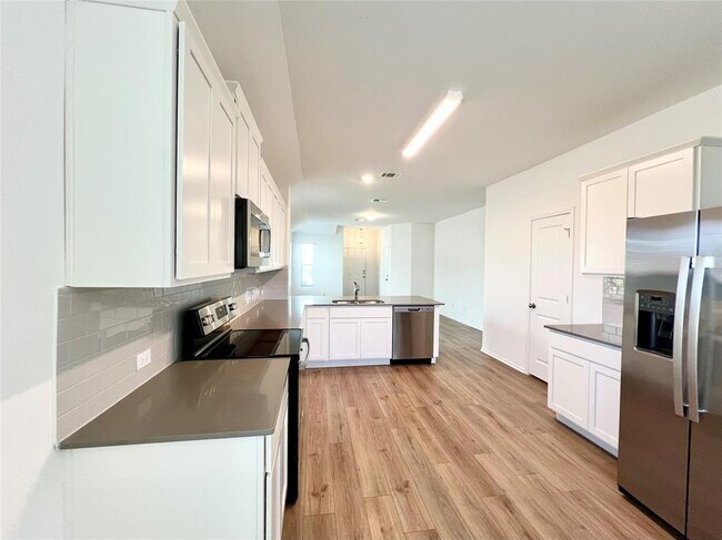 149 Rowdy Yates Wy in Jarrell, TX - Building Photo - Building Photo