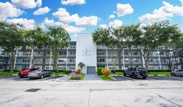 400 SW 134th Way in Pembroke Pines, FL - Building Photo - Building Photo