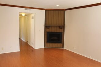 1673 E Kingsley Ave in Pomona, CA - Building Photo - Building Photo