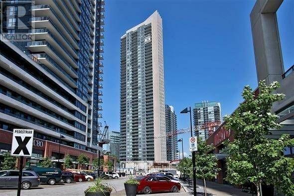 36-2536 Park Lawn Rd in Toronto, ON - Building Photo