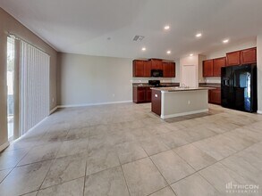 7030 Wiseman Run Dr in Ruskin, FL - Building Photo - Building Photo
