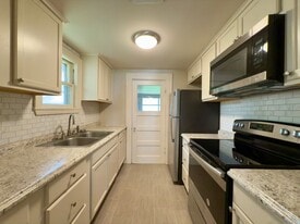 419 N Richmond Ave in Wichita, KS - Building Photo