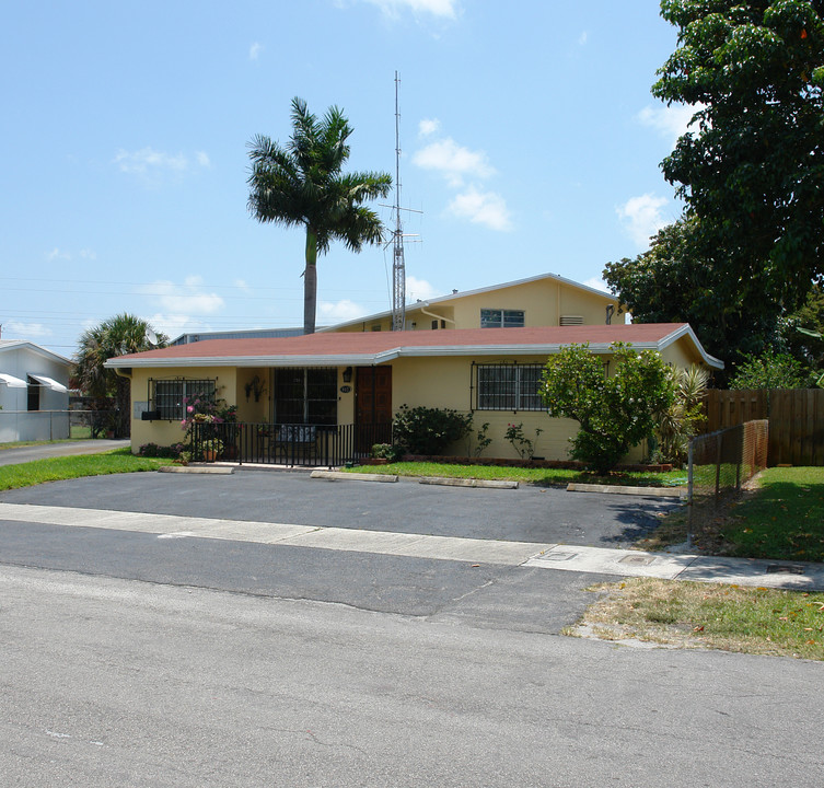 912 SW 22nd Ave in Fort Lauderdale, FL - Building Photo