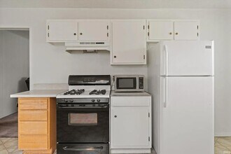 609 S Middleboro Ave in Mishawaka, IN - Building Photo - Building Photo