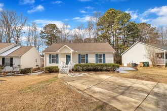 1245 Grovewood Dr in Clayton, NC - Building Photo - Building Photo