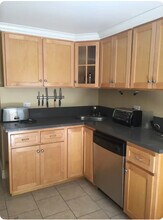 940 Hilldale Ave, Unit 940 Hilldale in West Hollywood, CA - Building Photo - Building Photo