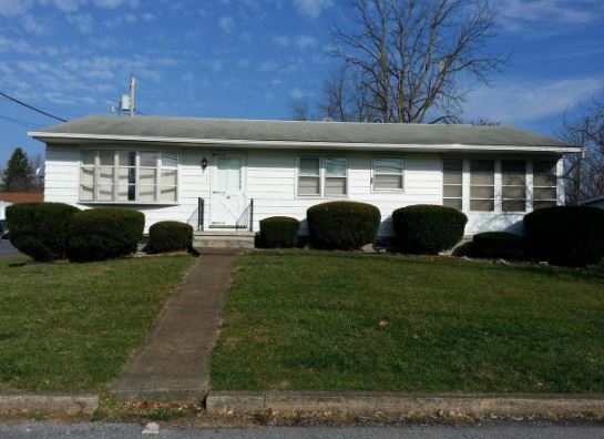 344 True Apple Way in Inwood, WV - Building Photo