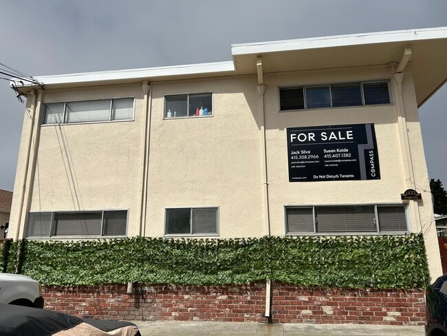 1433 Dwight Way in Berkeley, CA - Foto de edificio - Building Photo