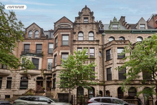 property at 64 W 87th St