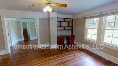 1207 Cherokee Dr in Hendersonville, NC - Building Photo - Building Photo