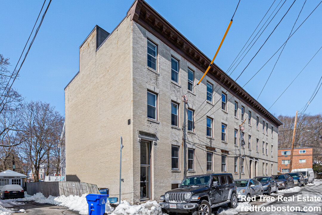 42 Brackett St, Unit 1 in Boston, MA - Building Photo