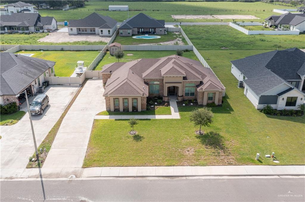 2014 Thacker Ln in Harlingen, TX - Building Photo