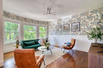 1032 SE 12th Ave in Portland, OR - Foto de edificio - Building Photo