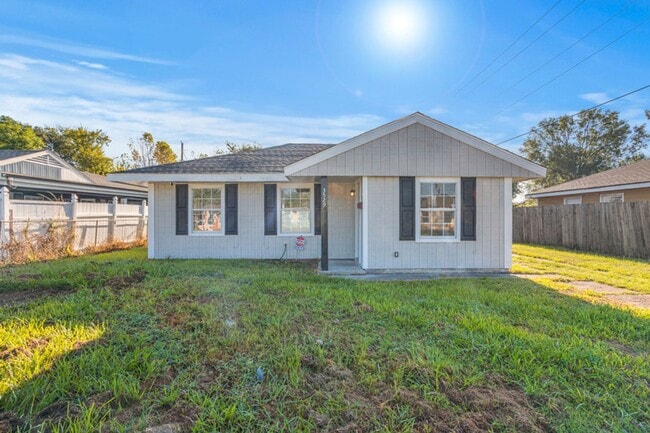 property at 3529 W Roosevelt St