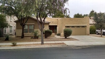 19950 E Reins Rd in Queen Creek, AZ - Building Photo