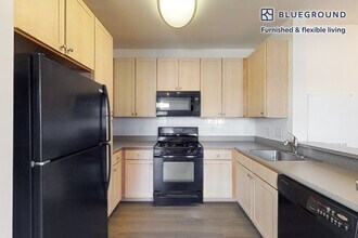 152 Shipyard Dr in Hingham, MA - Building Photo - Building Photo