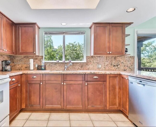 property at 202 W Canal Dr