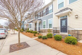 11255 Bryton Pkwy in Huntersville, NC - Foto de edificio - Building Photo