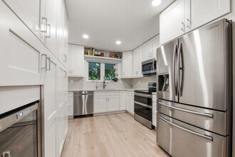 6612 San Vicente St in Coral Gables, FL - Building Photo - Building Photo