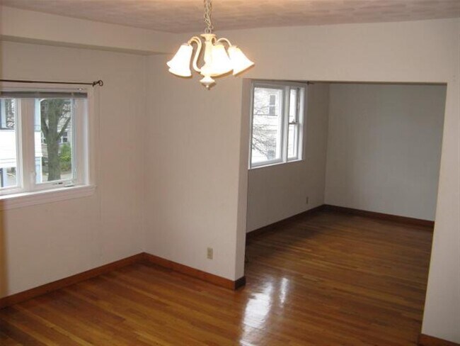 65 Boston Ave in Somerville, MA - Building Photo - Building Photo
