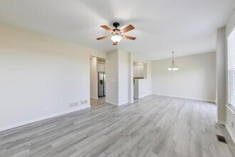 23927 McMullin Cir in Plainfield, IL - Building Photo - Building Photo