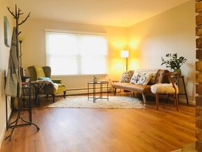 24306 W McGillen Ave, Unit Apt 3 in Mattawan, MI - Building Photo - Building Photo