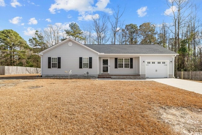 322 Reid Ct N in Jacksonville, NC - Building Photo - Building Photo