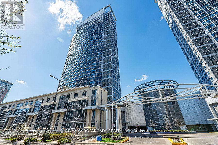 38 Lee Centre Dr in Toronto, ON - Building Photo