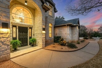 7905 Brightman Ln in Austin, TX - Building Photo - Building Photo