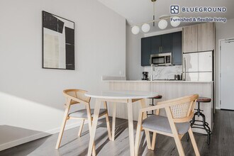 5252 S Cornell Ave in Chicago, IL - Building Photo - Building Photo