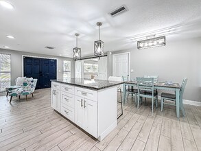 2449 66th Ave S in St. Petersburg, FL - Building Photo - Building Photo