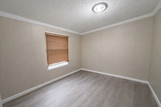 5349 Old Kings Rd in Jacksonville, FL - Building Photo - Building Photo