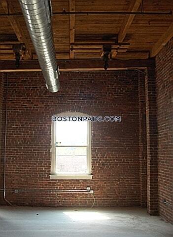 90 Lafayette St-Unit -202 in Salem, MA - Building Photo